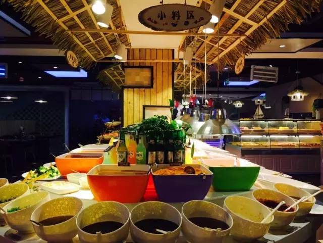 #橙子探店# 空調(diào)+雅座+烤肉+火鍋+海鮮+西點(diǎn),你敢相信他只是一家單純的烤肉店嗎?